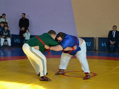 У студентов Поволжской академии три золотых медали на чемпионате России по борьбе на поясах