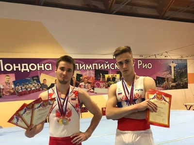 Спорт гимнастлары җиңү коллекциясен тутырды