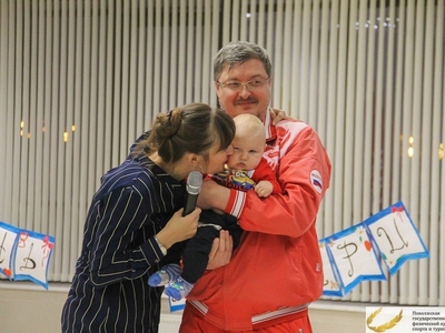 Mothers of the Academy received congratulations from students