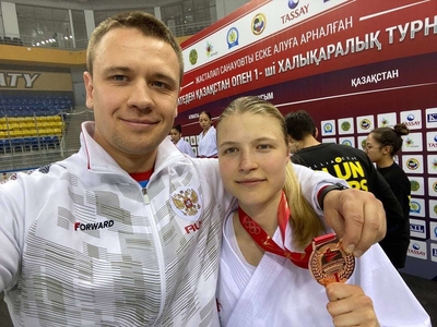 Каратэчы Анна Чернышева халыкара турнир пьедесталына күтәрелде