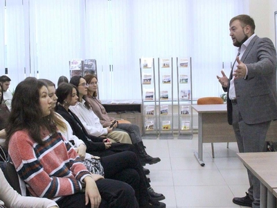 Вузда хәзерге заман шартларында коррупциягә каршы ничек көрәшергә икәнлеге турында сөйләделәр