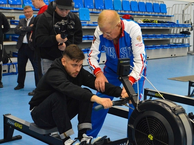 Корреспонденты МАТЧ ТВ попробовали свои силы в Студенческой гребной лиге