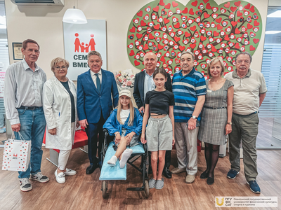 10 years together with "Home away from home": Rafis Burganov and Khamzat Khasbulatov visited the family home in Kazan