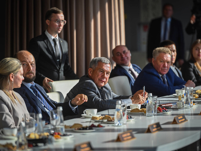 Rustam Minnikhanov at a meeting with athletes and coaches: Thanks to you, Tatarstan's sports sector gets a new impetus for development