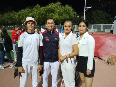 Intense sparring: "bronze" in archery