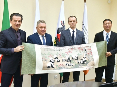 Директор Международного бюро Чэндуского спортивного университета Ян Фэй: Поволжский университет удивляет инфраструктурой и опытом 