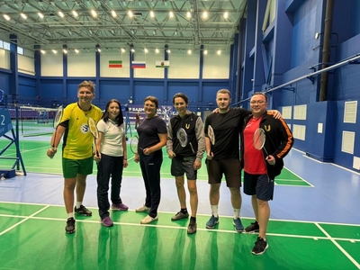 Участие профессионально-преподавательского состава в спартакиаде по бадминтону и настольному теннису.