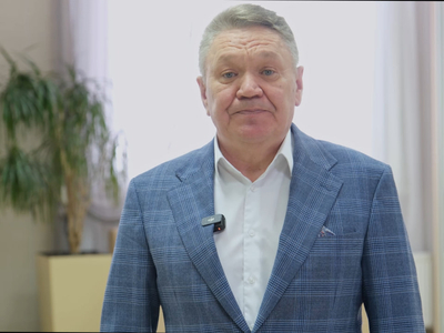 Поздравление Рафиса Бурганова с международным женским днем