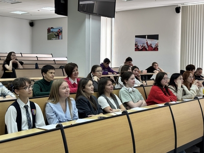 Идел буе студентлары ВУЗда һәм аннан читтә "Тоталь диктант" яздылар