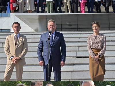 С Днём знаний! 🍂📚