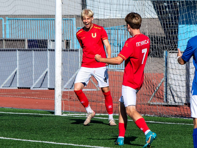 "Киеренке уен булды": Идел буе университеты футболчылары Саратовта чыгыш ясады