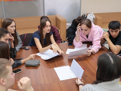 Collaboration between two universities: Volga Region University students took on a KNITU activist's anti-corruption quest