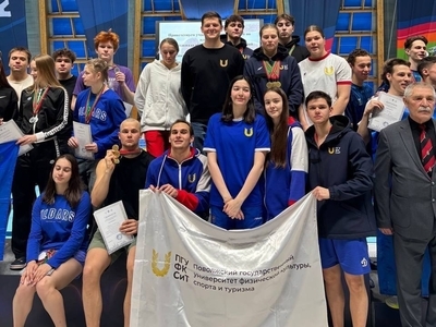 Золотой заплыв: сборная Поволжского - победитель Спартакиады по плаванию