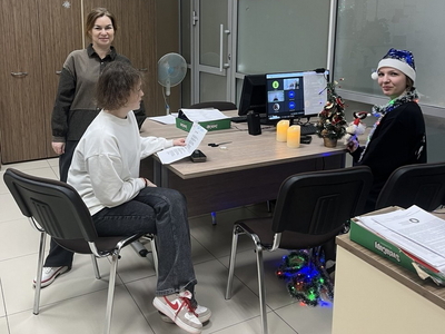 Праздничное настроение продолжается: первокурсница колледжа заняла третье место в рождественском поэтическом конкурсе