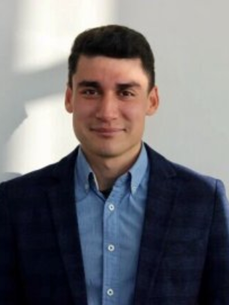 Ахмеджанов Денис Маратович