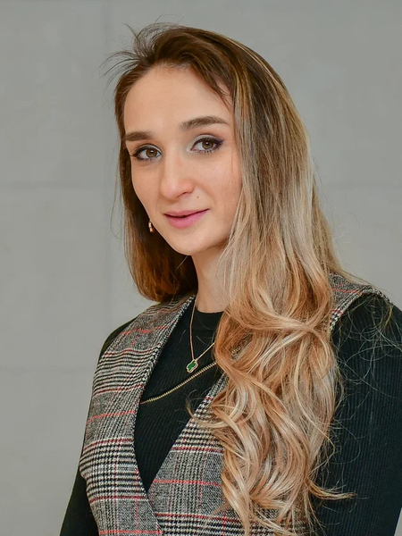 Софьина Элеонора Фархатовна