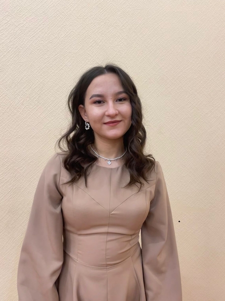 Салахова (Уразаева) Наркиза Рафиловна